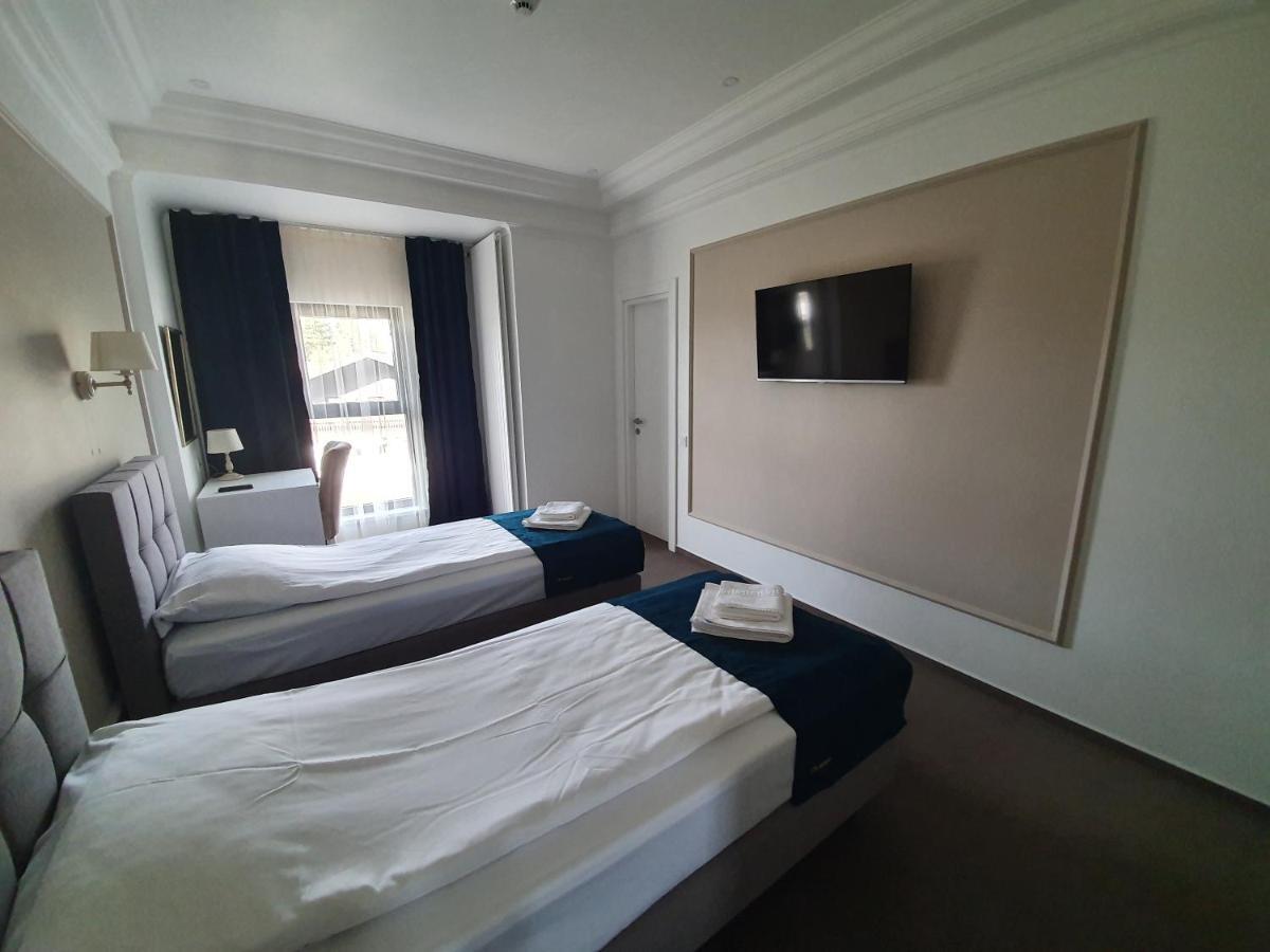 Vila Berlin Otel Poiana Braşov Dış mekan fotoğraf