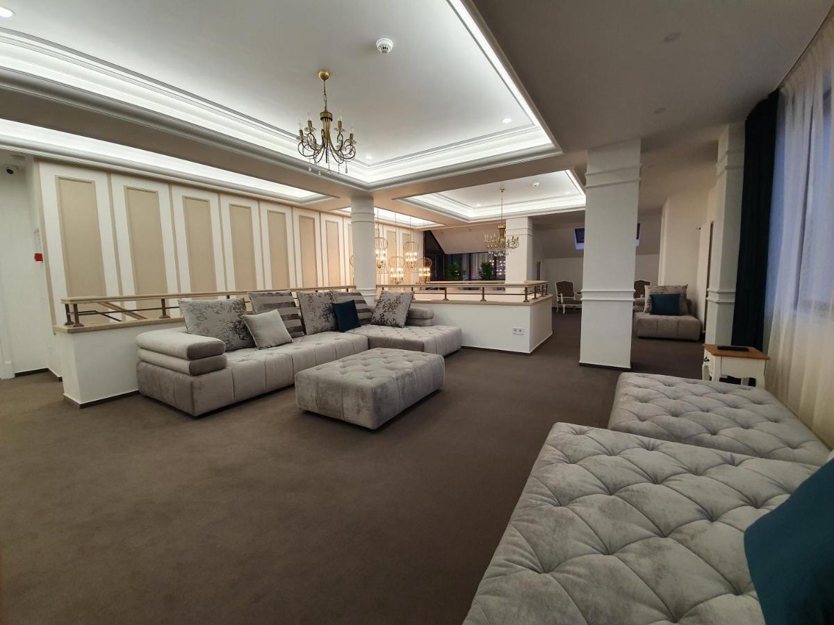 Vila Berlin Otel Poiana Braşov Dış mekan fotoğraf
