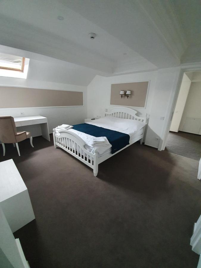 Vila Berlin Otel Poiana Braşov Dış mekan fotoğraf