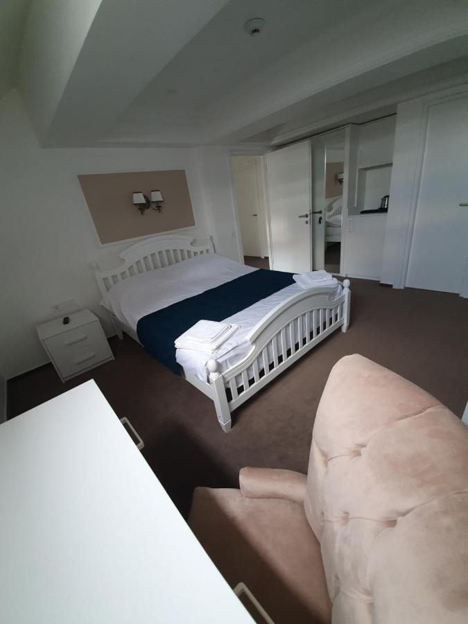 Vila Berlin Otel Poiana Braşov Dış mekan fotoğraf